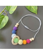 Collares de lactancia y babywearing