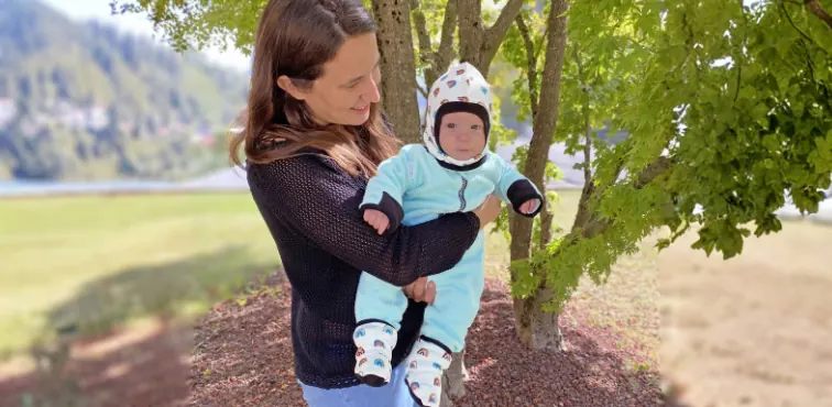 BabyMonkey clothing for babies and children, also designed for babywearing