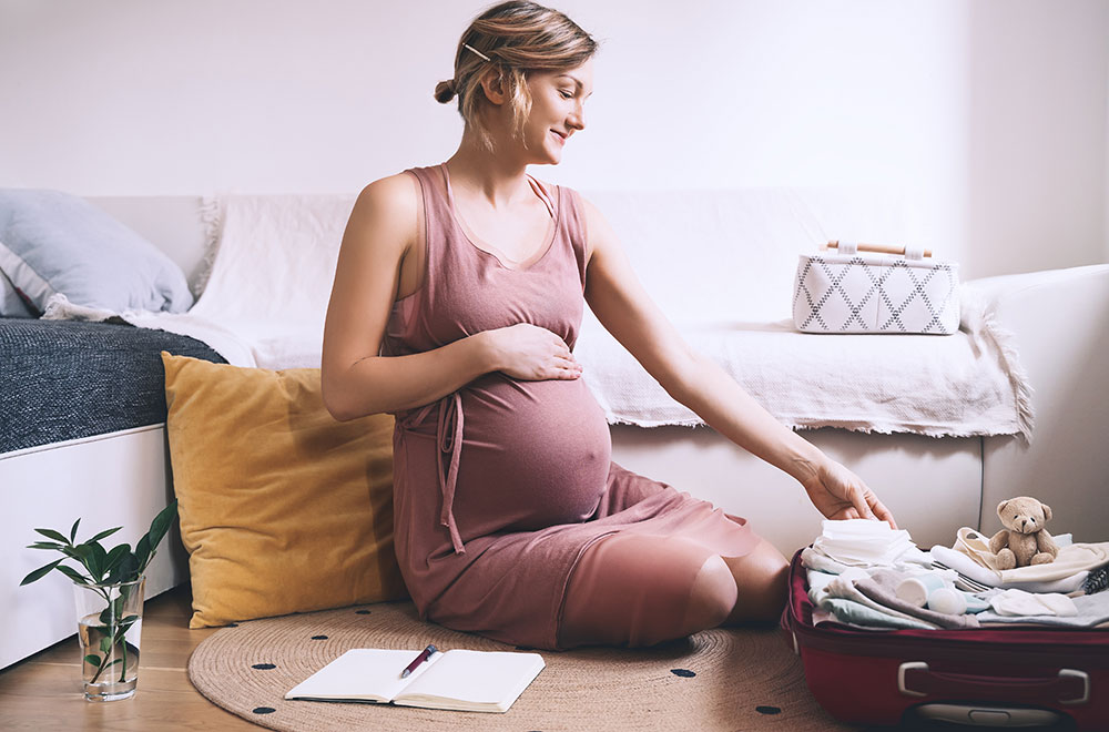 La check-list per l'ospedale: cosa mettere in valigia di veramente utile  per il parto - fem