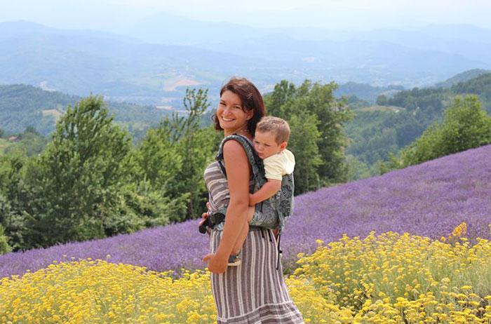 marsupio-portabimbo-neonato-lavaggio-sicurezza-babywearing-bebe