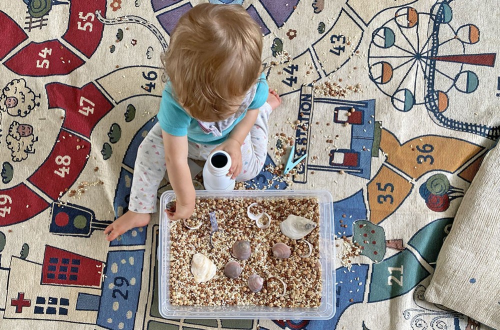 Travasi Montessori: 9 idee per bambini di tutte le età!