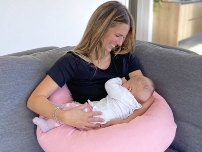 Allattamento - le 10 posizioni per allattare al seno il tuo bambino