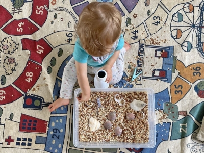 Travasi Montessori: 9 idee per bambini di tutte le età!